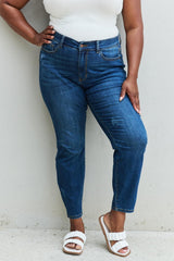 Judy Blue Aila Mid Rise Cropped Relaxed Fit Jeans