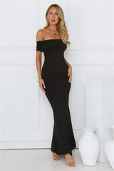 Vibe On Point Off Shoulder Maxi Dress