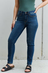 Judy Blue Aila Mid Rise Cropped Relaxed Fit Jeans