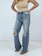 Judy Blue "The Highlight" High Waist 90's Distressed Straight Jeans